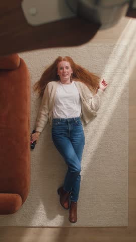 LOOK 01: a cream cardigan and jeans, from the photo